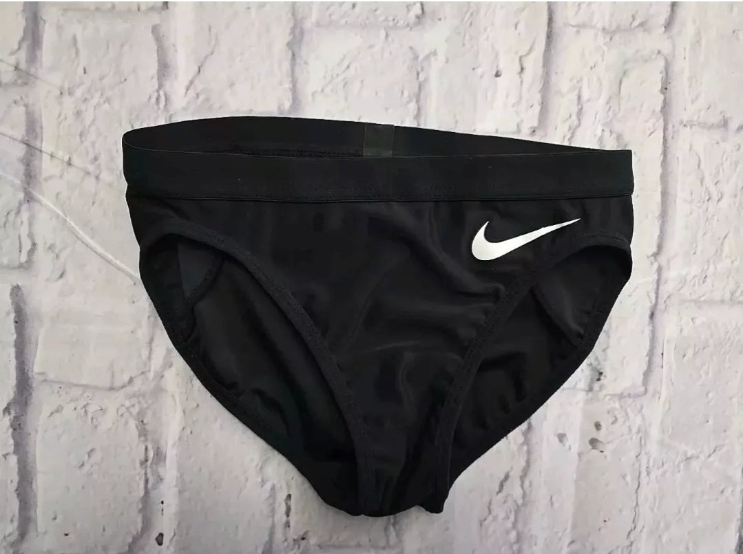 Nike pro Elite Women Briefs Size XS New