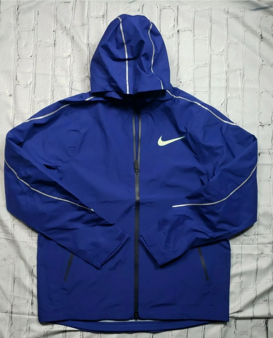 Nike Pro Elite 2019 Storm Jacket new men Track and Field rare